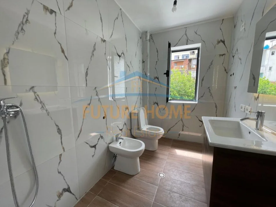 Tirane, shitet apartament 1+1 Kati 3, 56 m² 87.000 € (ISH RESTORANT DURRESI)