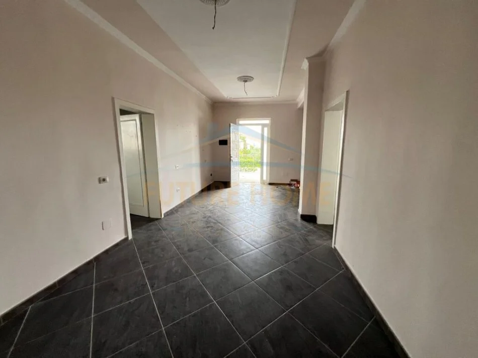 Durres, shitet shtepi 2 Katshe Kati 0, 476 m² 170.000 € (Nishtulla)
