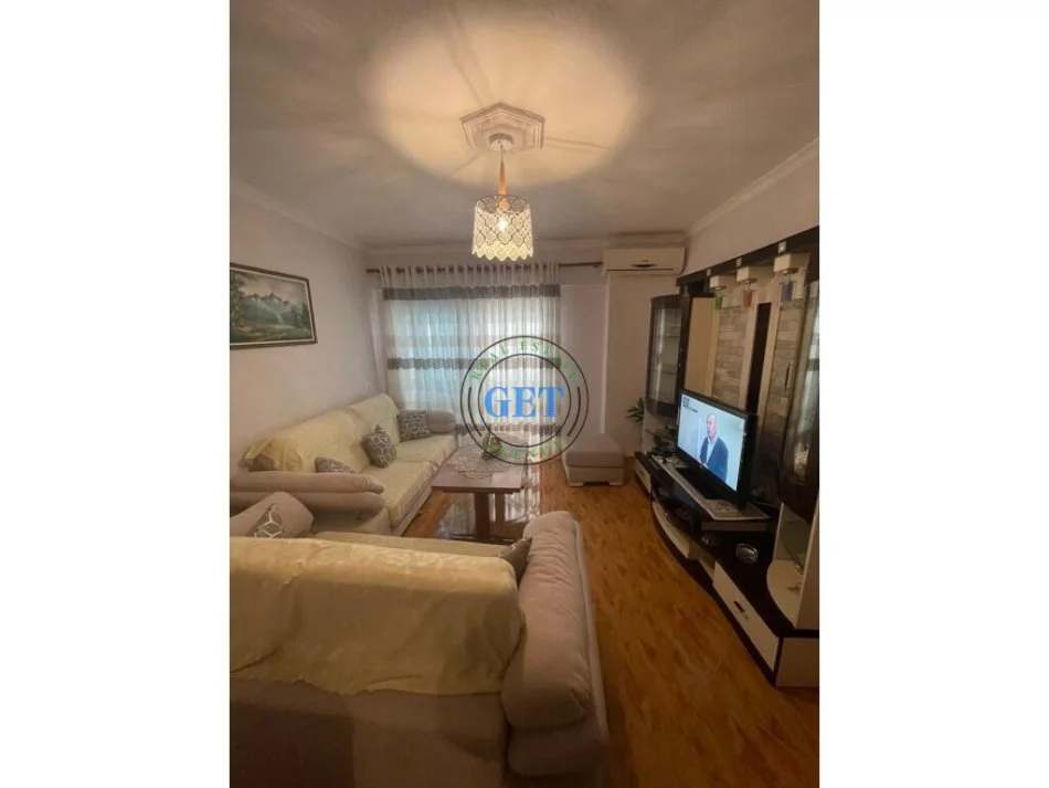 Durres, jepet me qera apartament 1+1+Ballkon Kati 5, 61 m² 350 € (Plazh Iliria , durres)