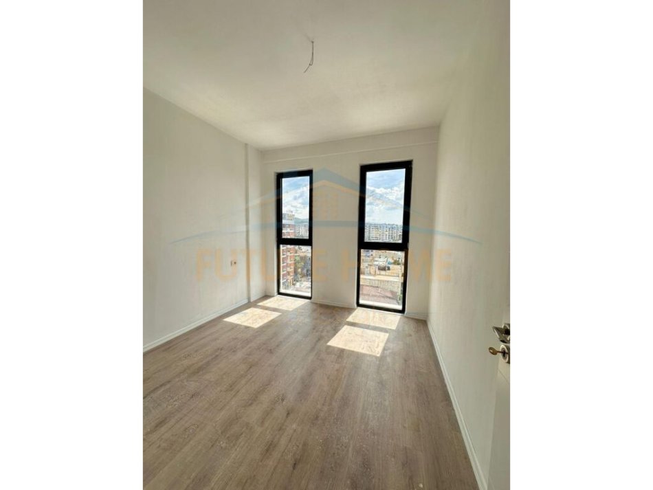 Tirane, shitet apartament 2+1 Kati 7, 76 m² 135.000 € (Nexho Konomi)