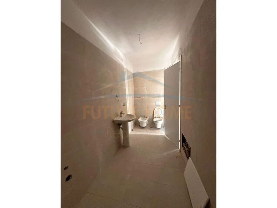 Tirane, shitet apartament 2+1 Kati 7, 76 m² 135.000 € (Nexho Konomi)