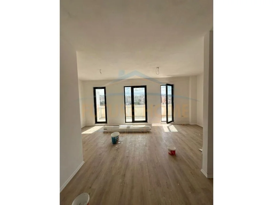Tirane, shitet apartament 2+1 Kati 7, 76 m² 135.000 € (Nexho Konomi)