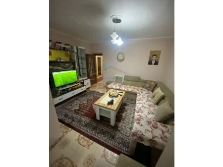 Shitje, Apartament 3+1+2, Bulevardi Zhan Dark, Tiranë. AREA41676