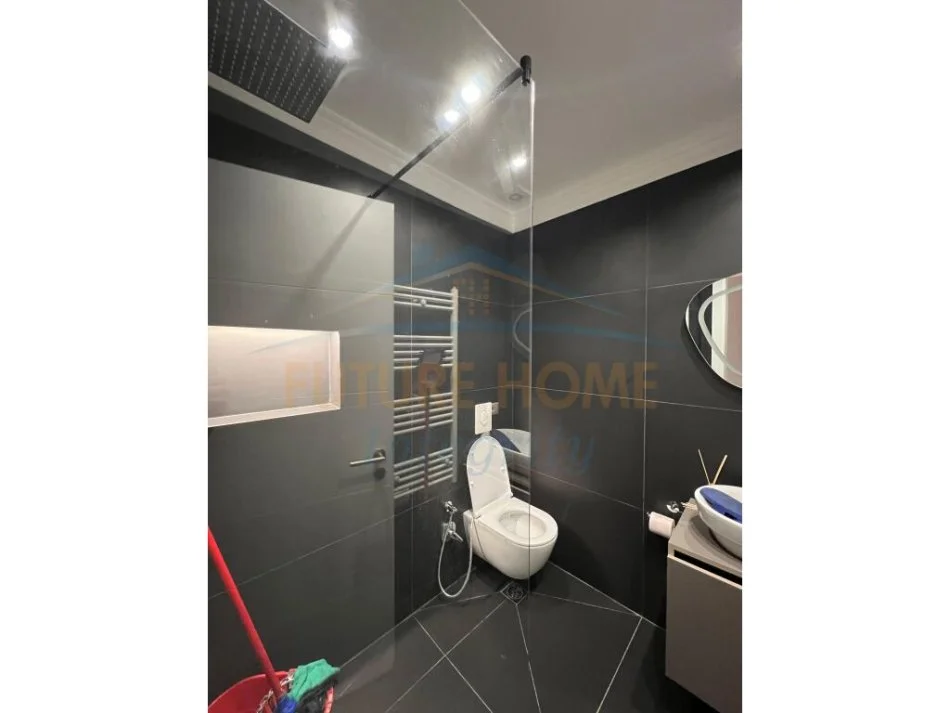 Tirane, shitet apartament 2+1 Kati 3, 126 m² 152.000 € (Caza Italia)