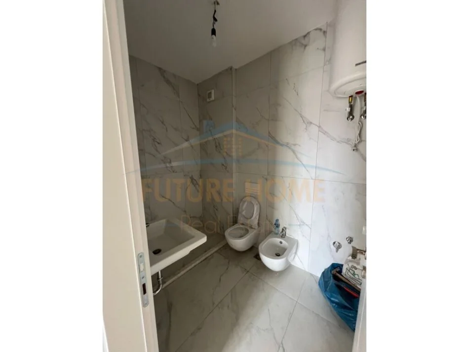 Tirane, shitet apartament 2+1 , 88 m² 150.000 € (Porcelan)