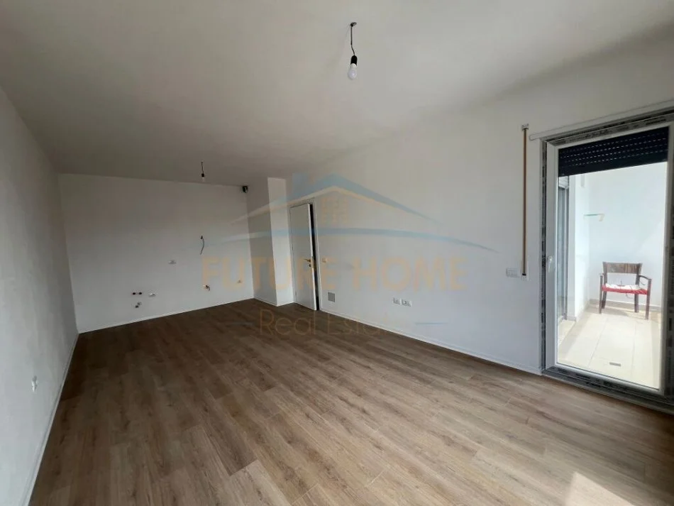 Tirane, shitet apartament 2+1 , 88 m² 150.000 € (Porcelan)