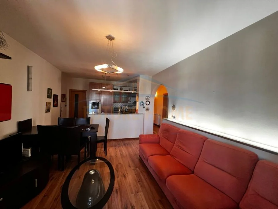 Durres, shitet apartament 3+1 Kati 8, 112 m² 115.000 € (Plazh Iliria, Durres)