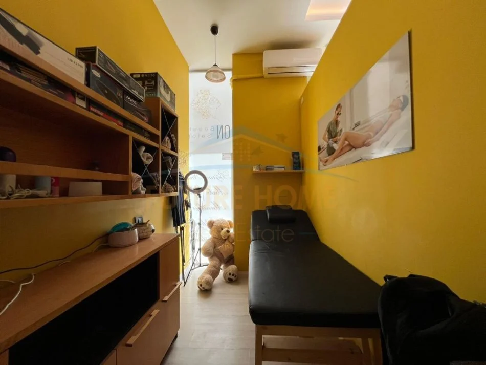 Tirane, shitet Kati 0, 30 m² (UNAZA E RE)