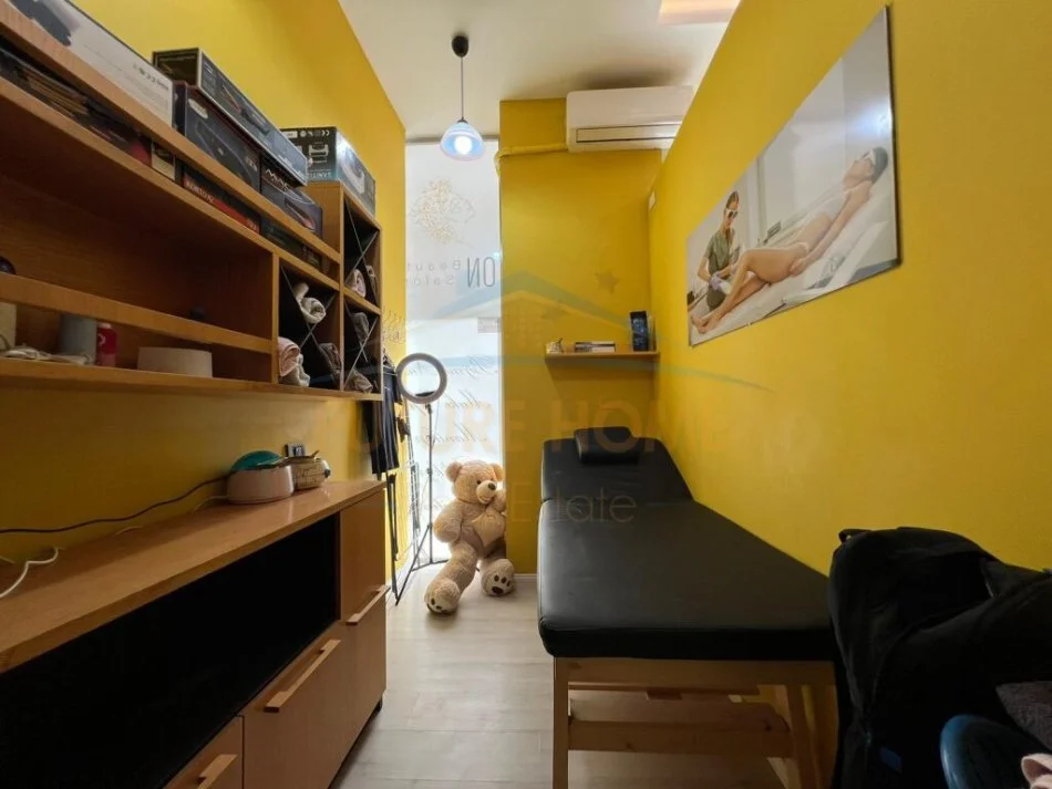 Tirane, shitet Kati 0, 30 m² (UNAZA E RE)