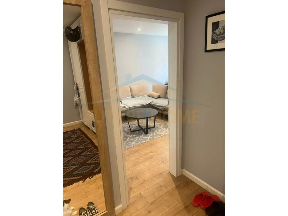 Tirane, shitet apartament 1+1 Kati 3, 63 m² 125.000 € (BULEVARDI BAJRAM CURRI)