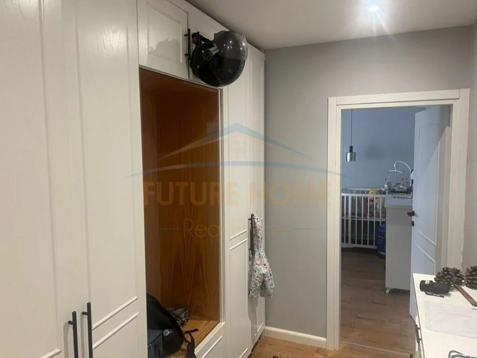 Tirane, shitet apartament 1+1 Kati 3, 63 m² 125.000 € (BULEVARDI BAJRAM CURRI)