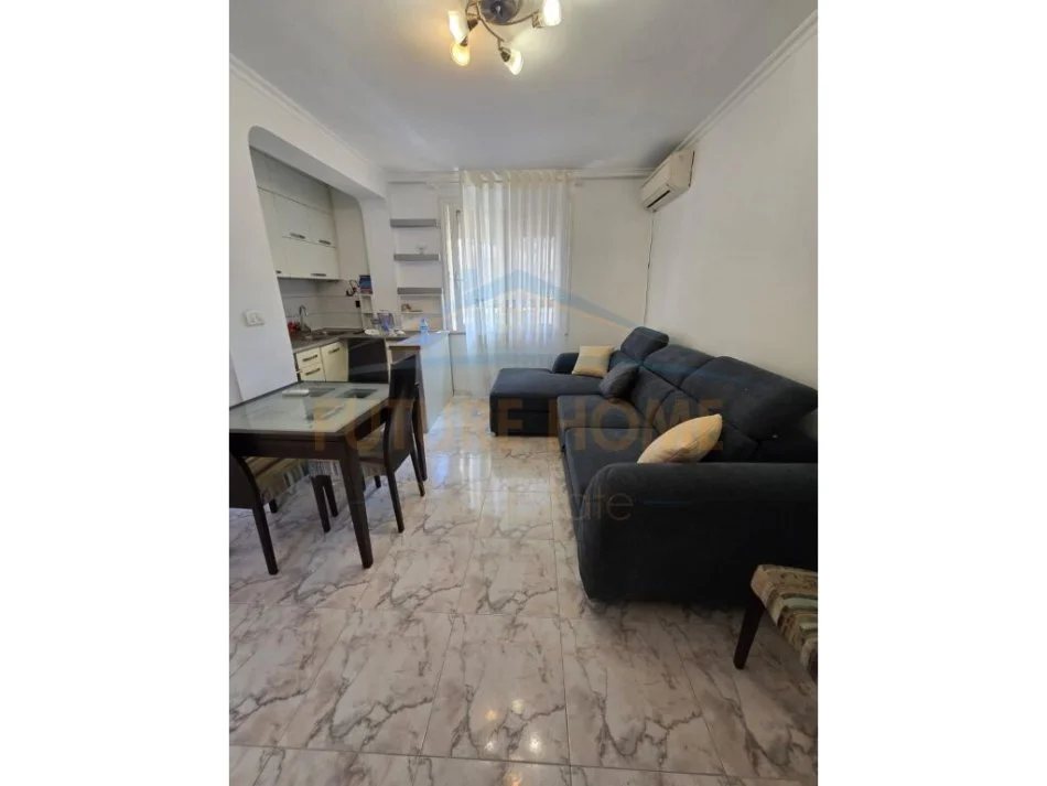 Tirane, shitet apartament 1+1 Kati 4, 55 m² 88.000 € (HOXHA TAHSIN)
