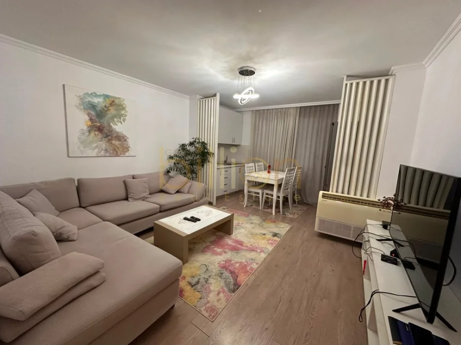 Tirane, shitet 2+1 , 87 m² 140.000 € (Kinostudio)