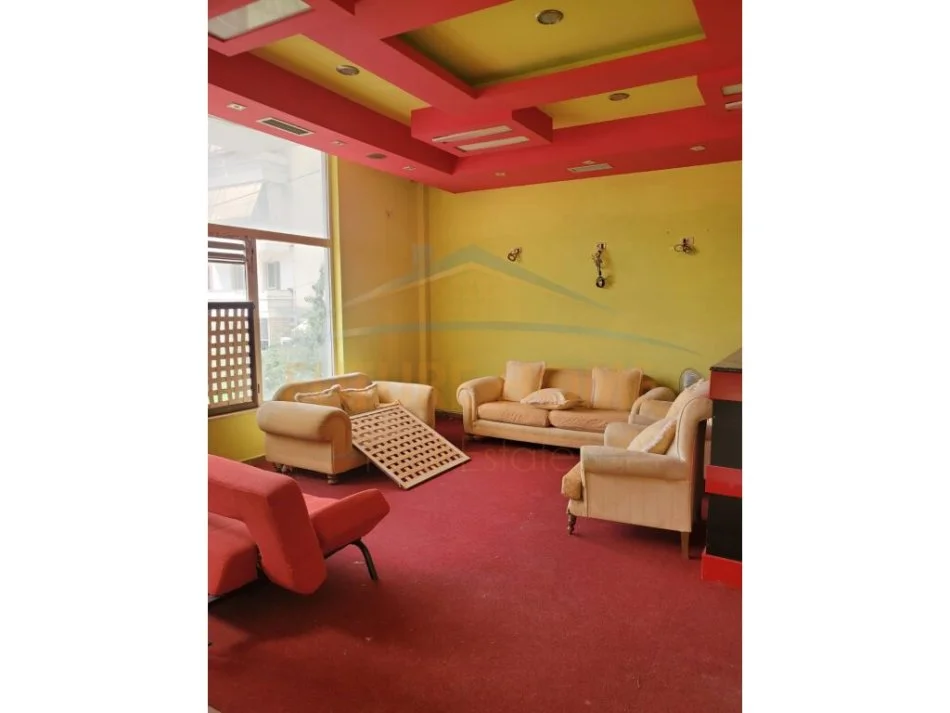 Tirane, shes ambjent biznesi Kati 0, 99 m² 88.500 € (Fresk)