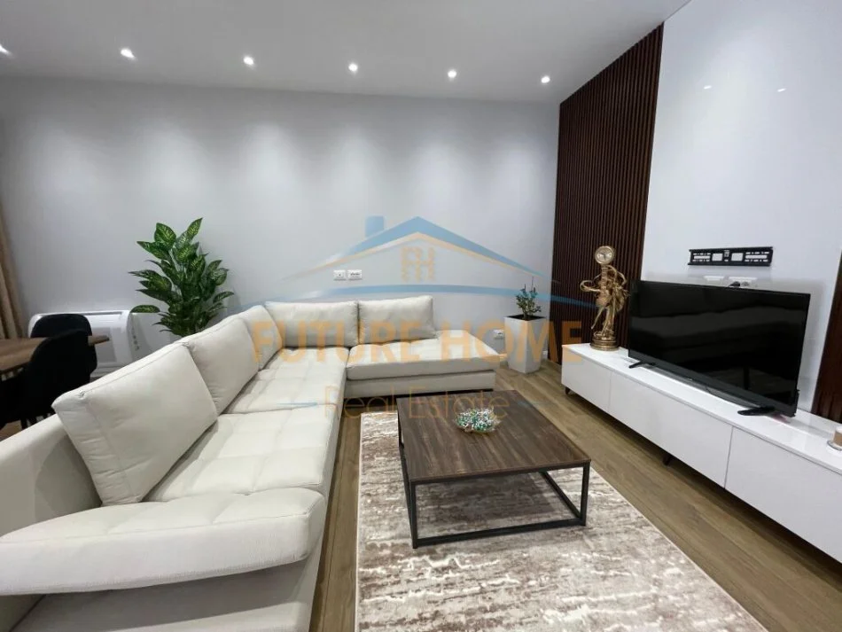 Tirane, jepet me qera apartament 1+1 Kati 2, 85 m² 830 € (RRUGA E DURRESIT)