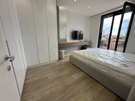 Qera, Apartament 1+1+Post Parkimi, Shkolla e Kuqe.