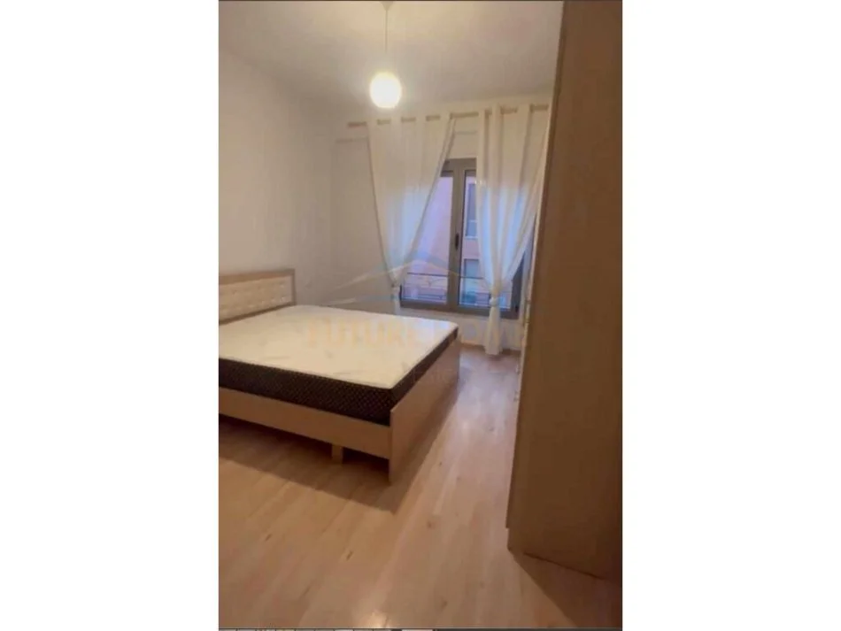 Tirane, jepet me qera apartament 1+1 Kati 2, 78 m² 500 € (DELIJORGJI)