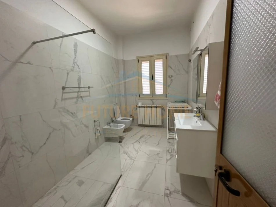 Durres, shitet Vile 2 Katshe Kati 4, 778 m² 260.000 € (Shijak, Durres)