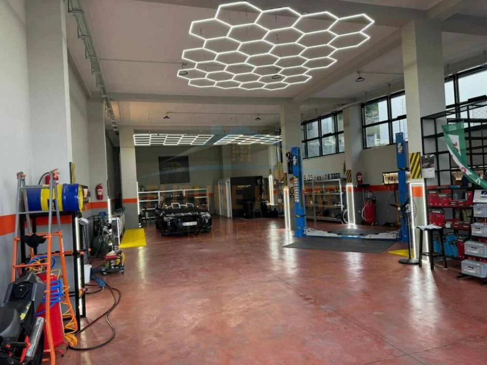 Durres, shitet ambjent biznesi Kati 0, 600 m² 800.000 € (DURRES)