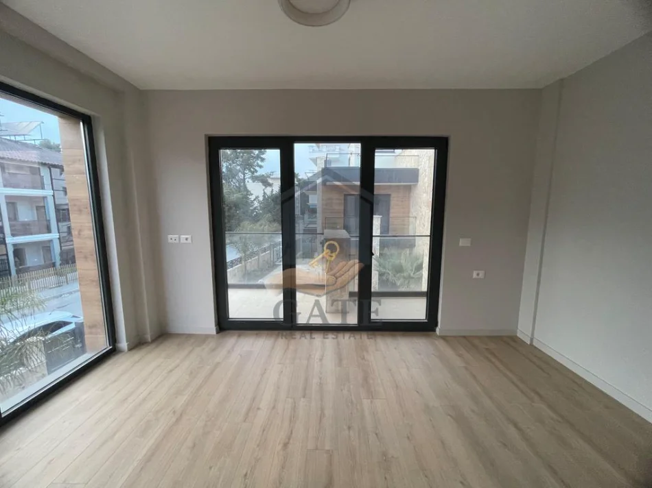 Durres, shitet Vile 2 Katshe , 180 m² 350.000 € (Golem)