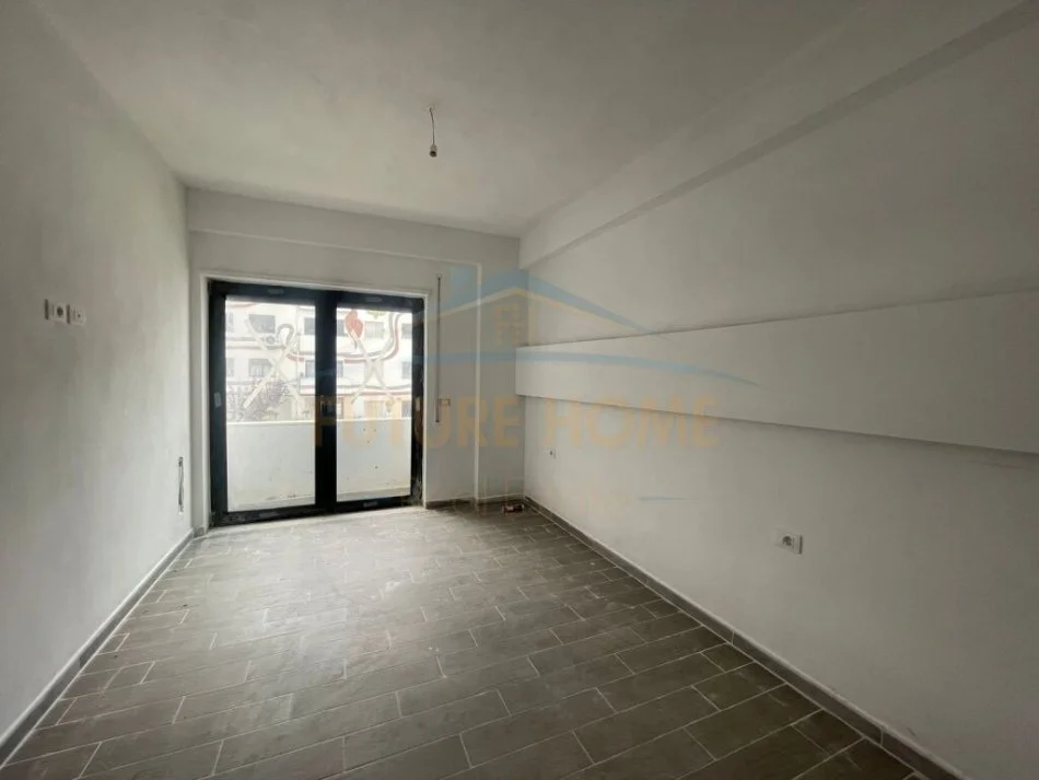 Tirane, jepet me qera apartament 2+1 Kati 2, 91 m² 400 € (Kodra e diellit)