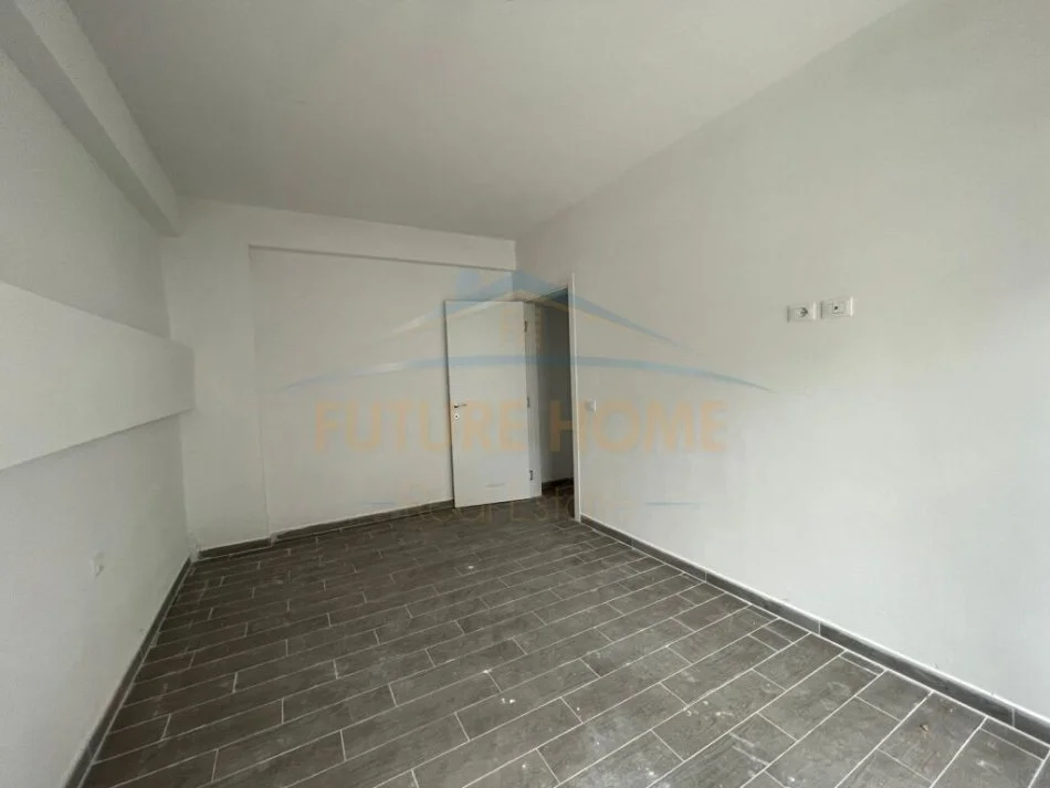 Tirane, jepet me qera apartament 2+1 Kati 2, 91 m² 400 € (Kodra e diellit)