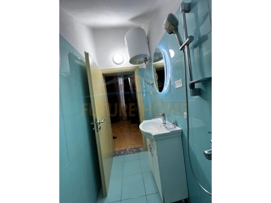 Tirane, jepet me qera apartament 1+1 Kati 6, 57 m² 400 € (Fresk)
