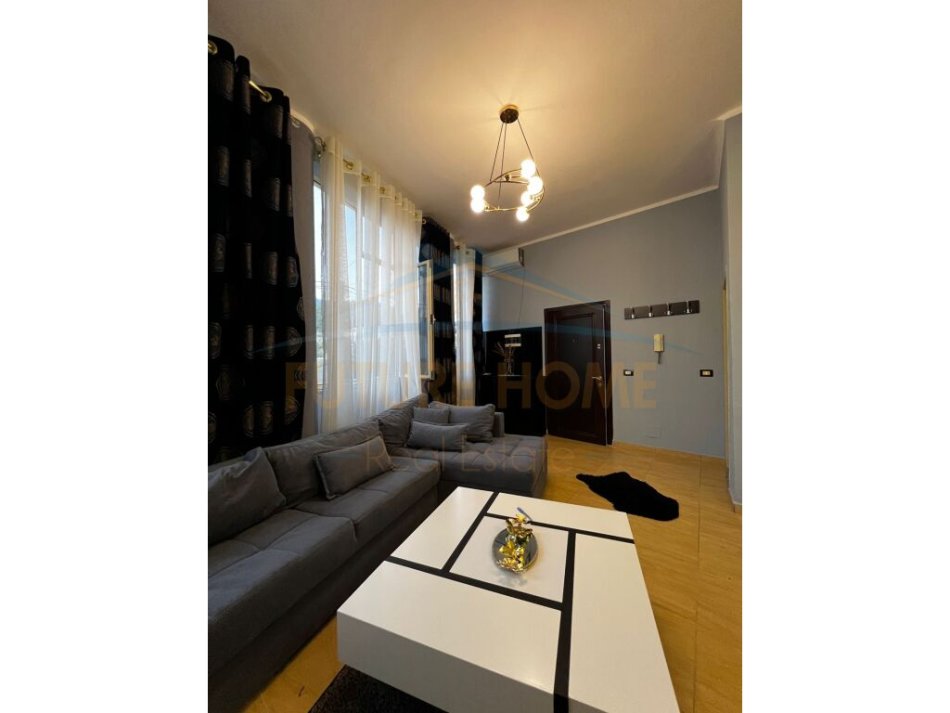 Tirane, jepet me qera apartament 1+1 Kati 1, 58 m² 400 € (Rruga Dalip Topi,Fresk)