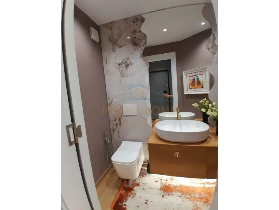 Tirane, shes apartament 2+1 Kati 3, 113 m² 240.000 € (Liqeni i Thate)