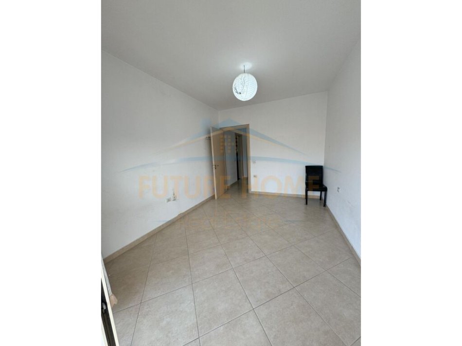 +355696022060 Tirane, jepet me qera apartament 1+1 Kati 8, 75 m² 400 € (Rruga Teodor Keko, Ales, Unaza e Re, Tiranë.)