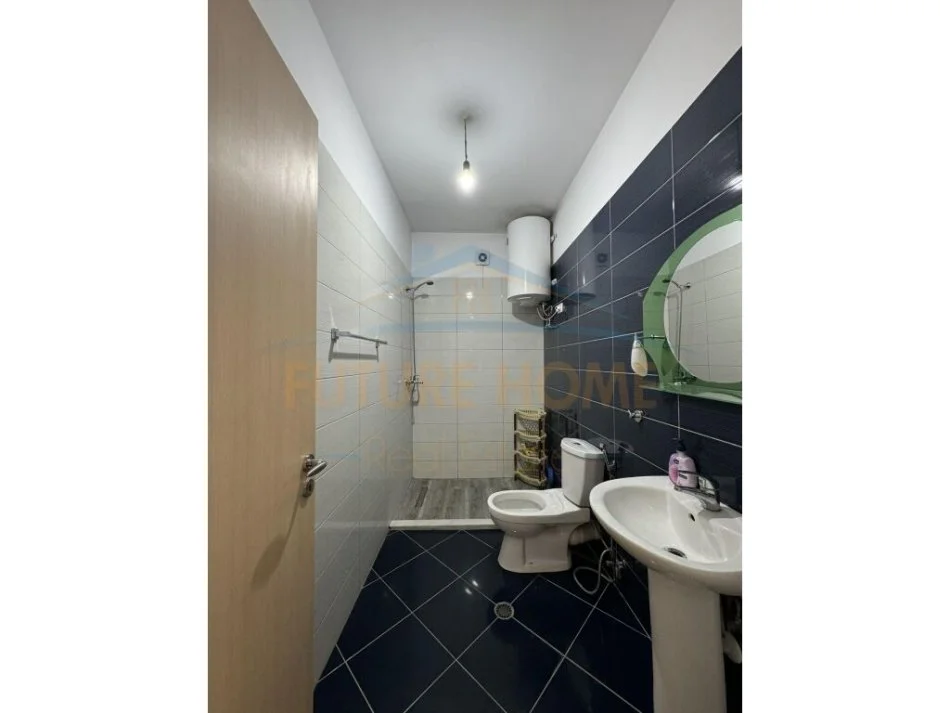 Tirane, jepet me qera apartament 1+1 Kati 8, 75 m² 400 € (Rruga Teodor Keko, Ales, Unaza e Re, Tiranë)