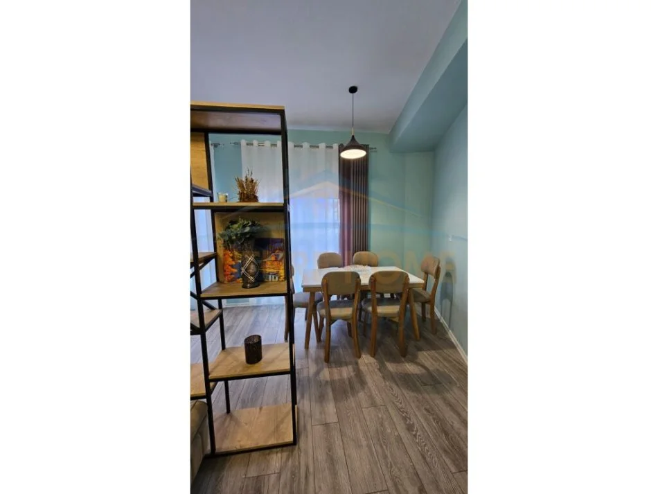 Tirane, shitet apartament 2+1 Kati 3, 98 m² 140.000 € (Ali Dem)