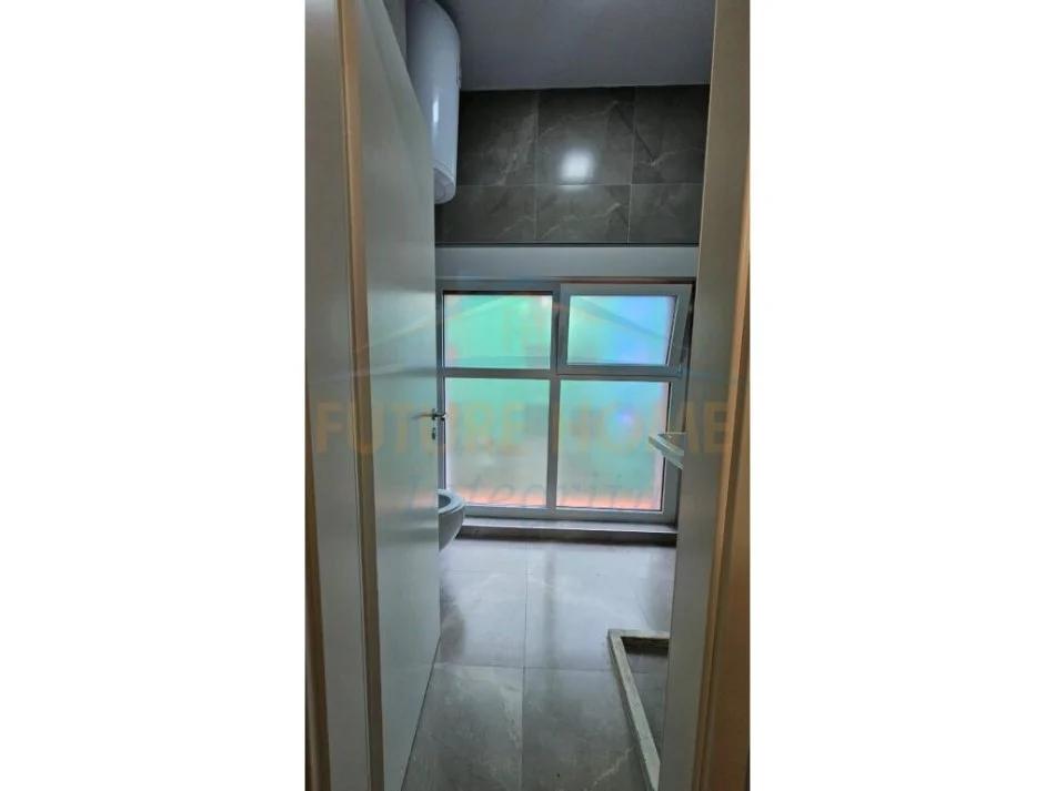Tirane, shitet apartament 2+1 Kati 3, 99 m² 140.000 € (Alidemi)