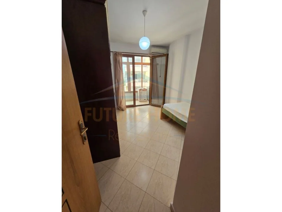 Tirane, shitet apartament 3+1 Kati 5, 126 m² 165.000 € (rruga Aleksandri i Madh)