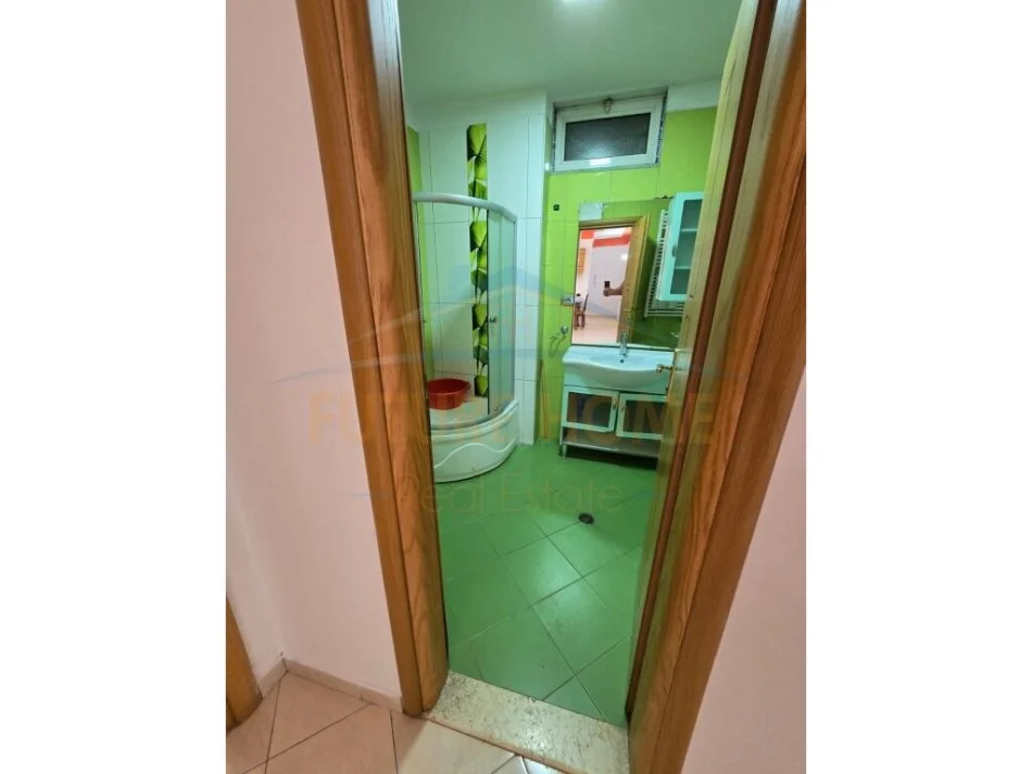 Tirane, shitet apartament 3+1 Kati 5, 126 m² 165.000 € (rruga Aleksandri i Madh)