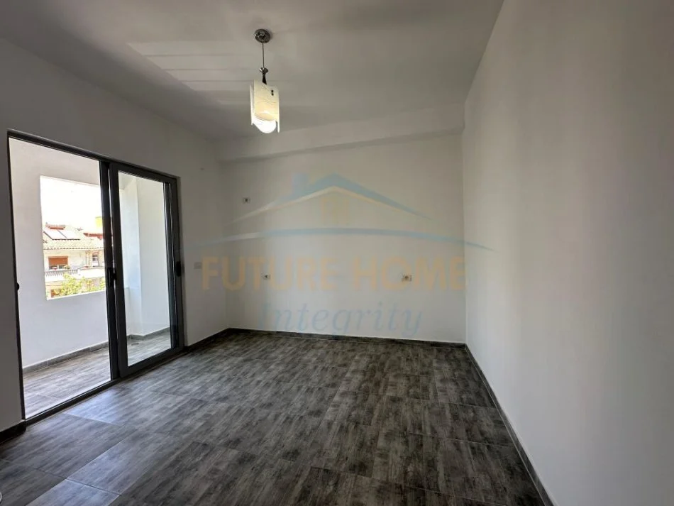 Tirane, jepet me qera apartament 2+1 Kati 3, 100 m² 400 € (Don Bosco)