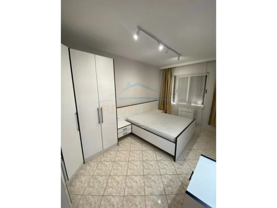 Tirane, jap me qera apartament 2+1 Kati 2, 600 € 