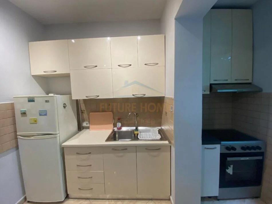 Tirane, jap me qera apartament 2+1 Kati 2, 600 € 