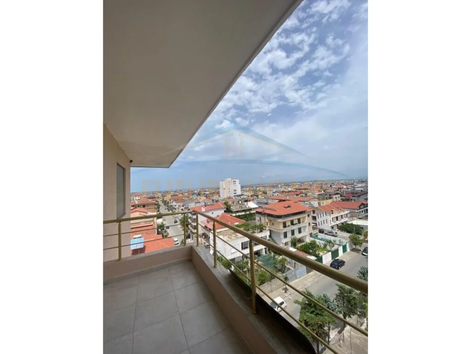 Durres, shes apartament 1+1 Kati 6, 62 m² 65.000 € (Prane Stadiumit , Durres)