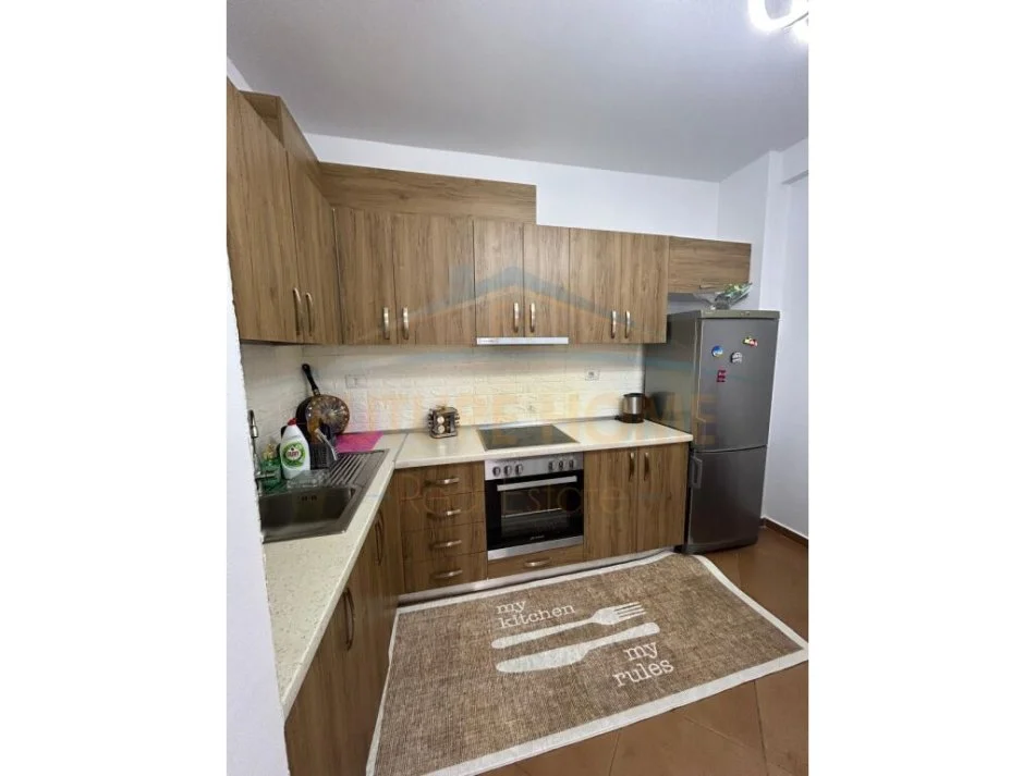 Tirane, shitet apartament 2+1 Kati 1, 87 m² 87.300 € (Shkoze)