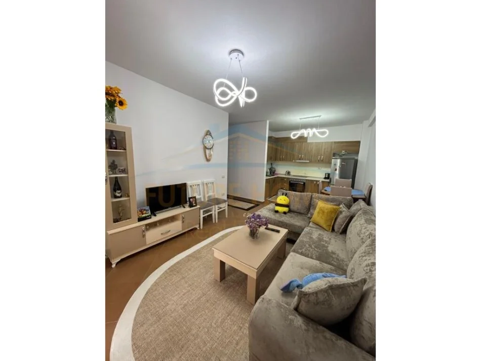 Tirane, shitet apartament 2+1 Kati 1, 87 m² 87.300 € (Shkoze)