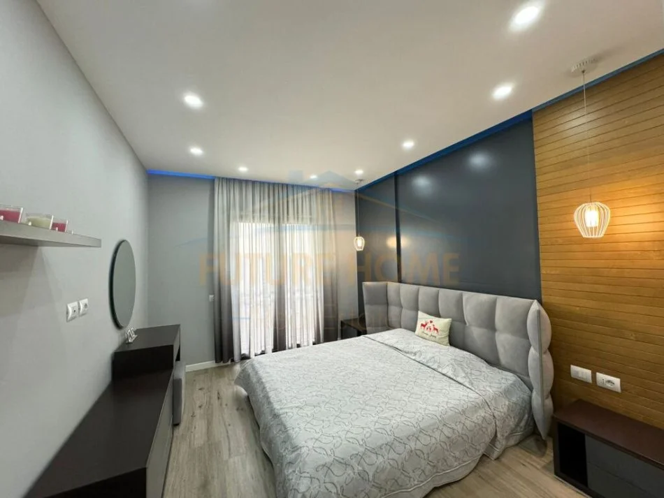 Tirane, shitet apartament 3+1 Kati 7, 146 m² 247.000 € (UNAZA E RE)