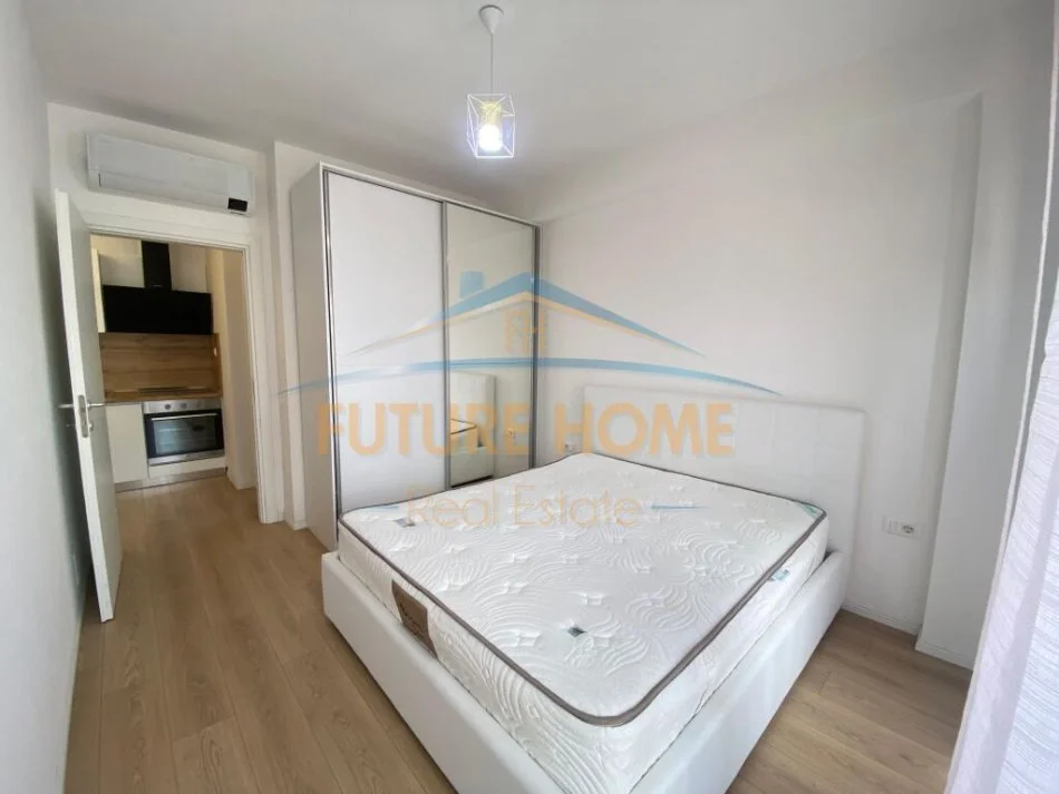 Tirane, jepet me qera apartament 1+1 Kati 3, 60 m² 600 € (21 Dhjetori)