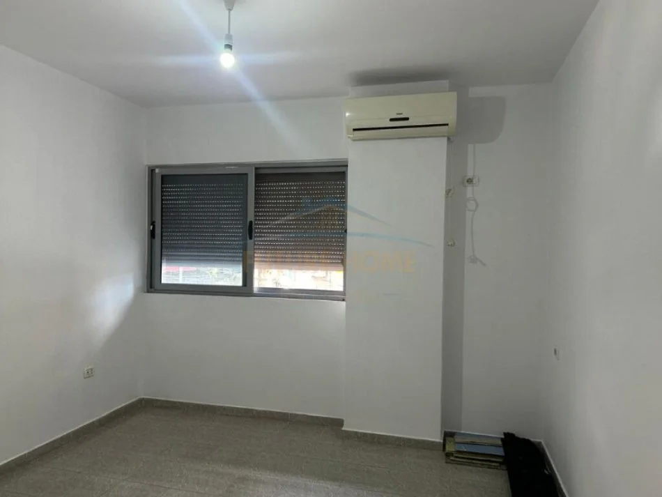 Tirane, shes 2+1+Ballkon Kati 2, 175.000 € (Big Market, Kodra e Diellit,)