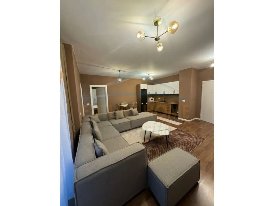 Tirane, jepet me qera apartament 1+1 Kati 2, 65 m² 600 € (DON BOSKO)