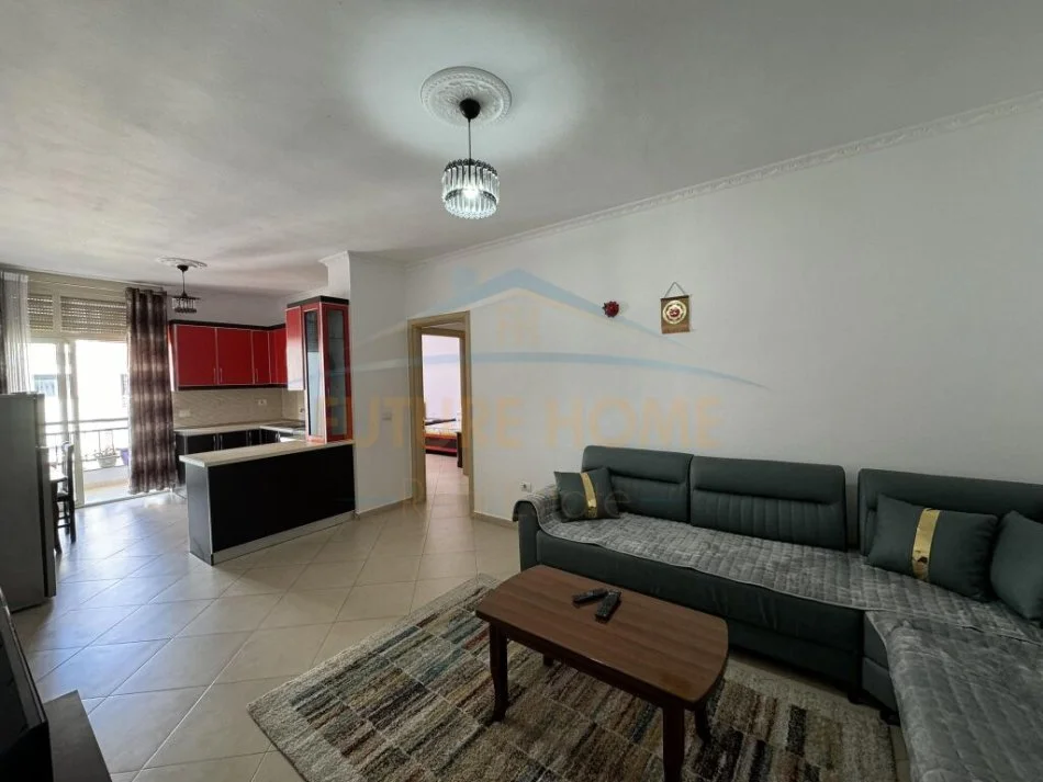Tirane, jepet me qera apartament 2+1 Kati 6, 100 m² 450 € (Unaza e Re)