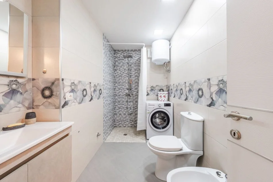 Tirane, jepet me qera apartament 2+1+Aneks+Ballkon Kati 1, 114 m² 900 € (Rruga kolombo)