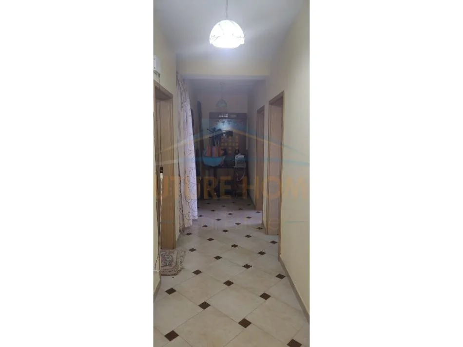 jepet me qera 2+1+Ballkon Kati 11, 85 m² 500 € (vollga)