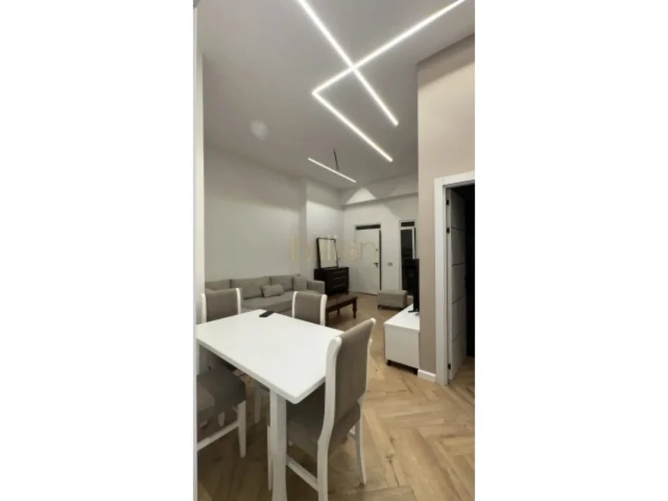 Tirane, jepet me qera apartament 1+1 Kati 3, 70 m² 500 € (Ali Demi).   Billion4943