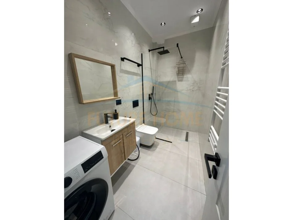 Tirane, jepet me qera garsonier 1+1 Kati 0, 600 € (Shallvaret)